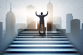 南宫28国际王震：“T”字型人才紧缺，人才布局要两条腿走路